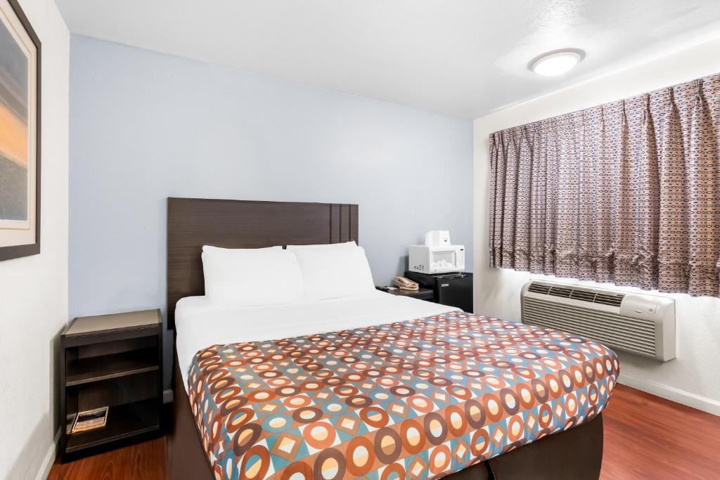 Americas Best Value Inn Stillwater - Habitación Estándar Con Cama Queen