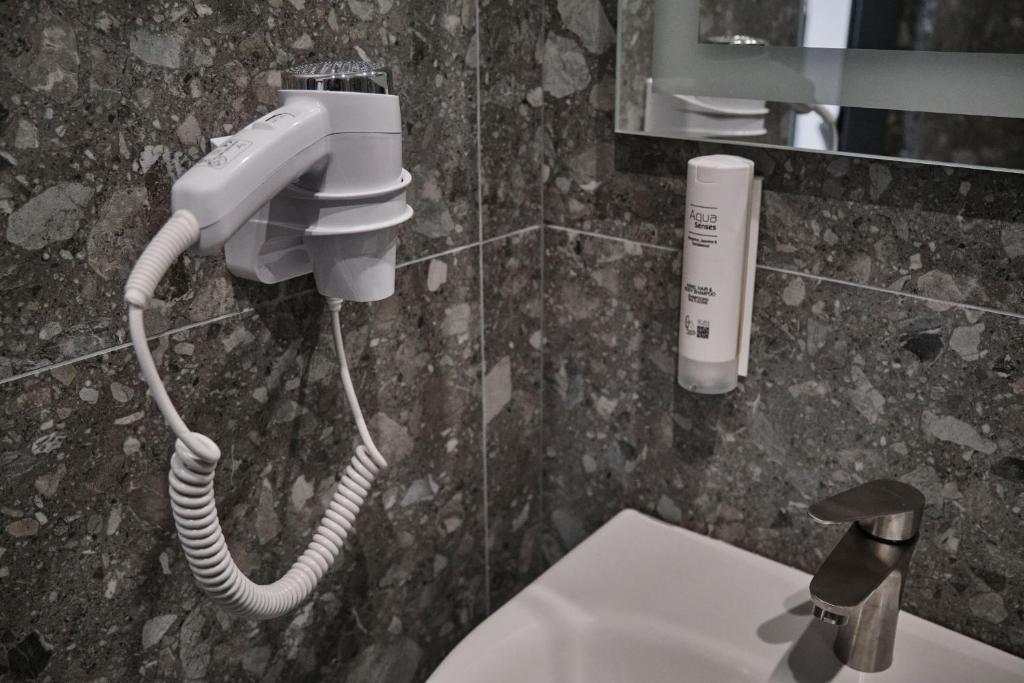 Koupelna v ubytování UNGVARSKIY Thermal Hotel