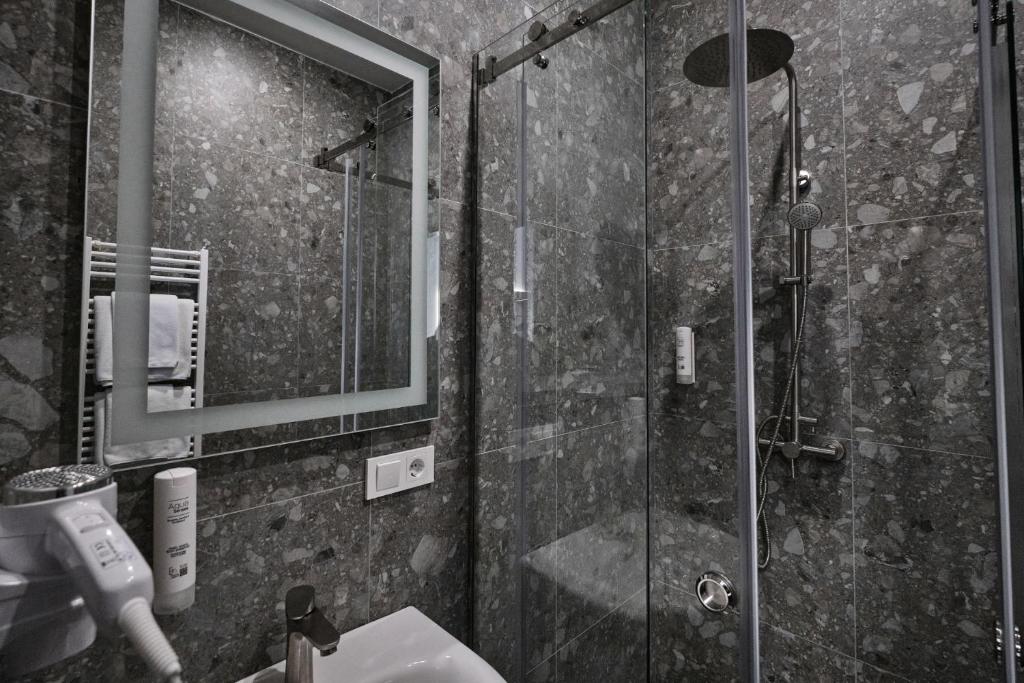 Koupelna v ubytování UNGVARSKIY Thermal Hotel