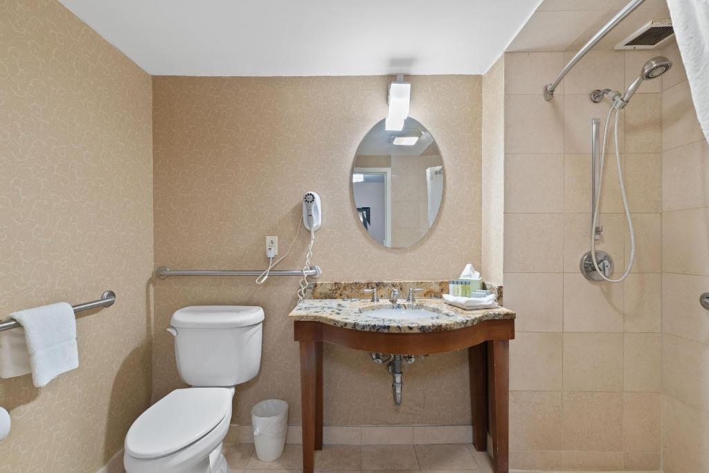 Koupelna v ubytování Hotel Executive Suites