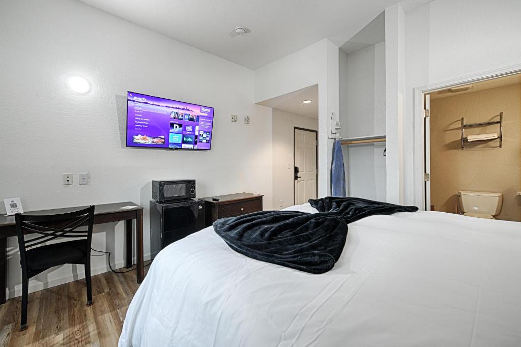 Hotel Dilley Grand - 大号床间