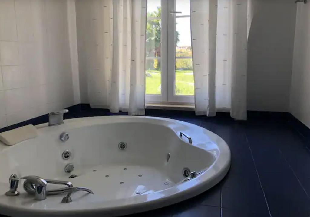 Koupelna v ubytování Casa Vale d'Água