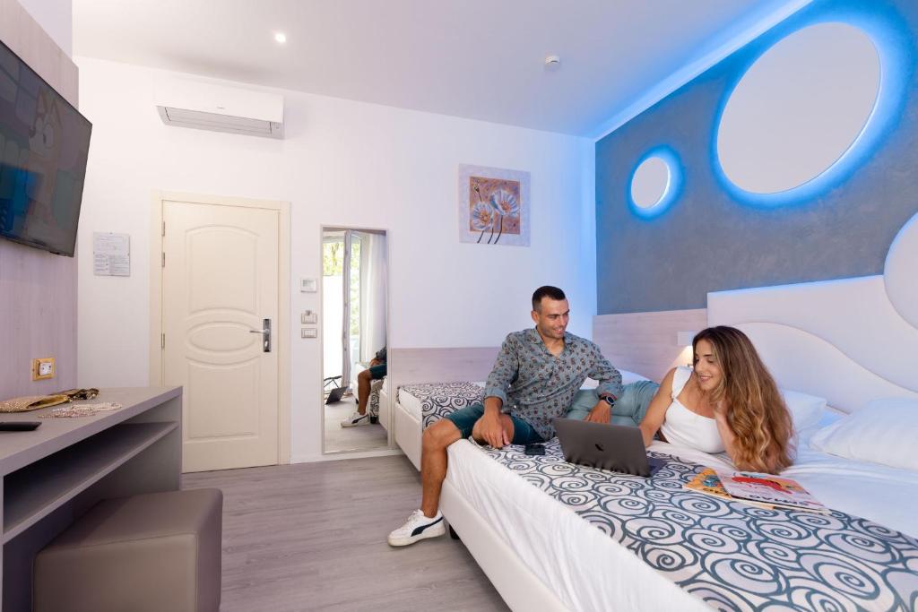TV a/nebo společenská místnost v ubytování Hotel Nettuno