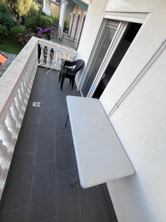 Balkón nebo terasa v ubytování Saraj appartments