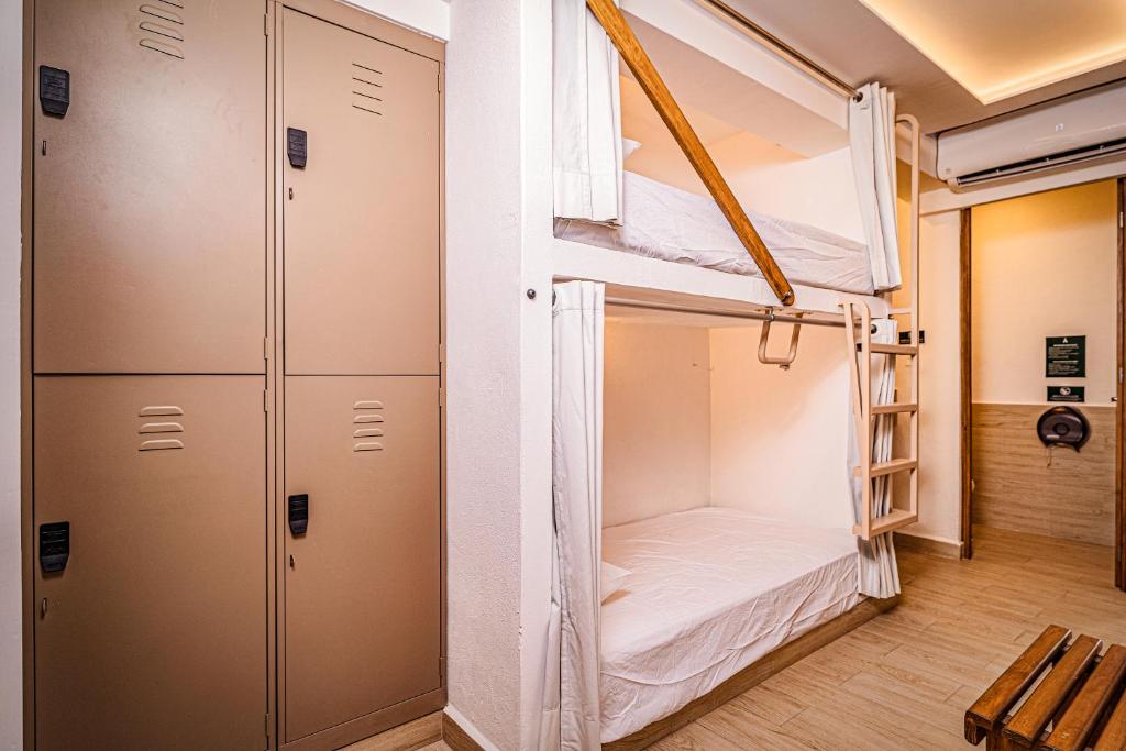 Postel nebo postele na pokoji v ubytování Digital Nomads Hotel & CoLiving