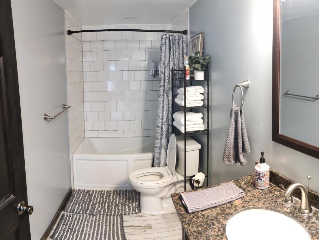 Cedar House - Deluxe Apartment