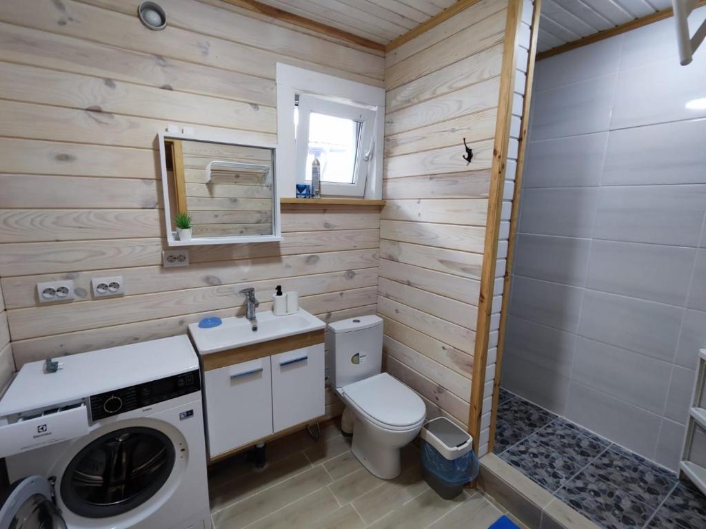 Billede fra billedgalleriet på Дом Дискавери семейный у моря! i Tjornomorsk