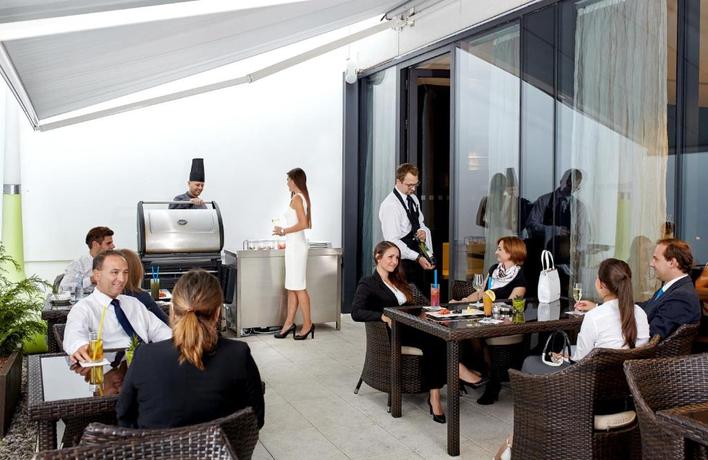 Occidental Praha Five - Resim 20