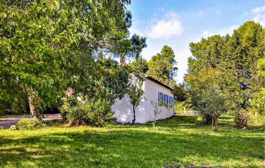Cozy Home In Fournès With Wifi