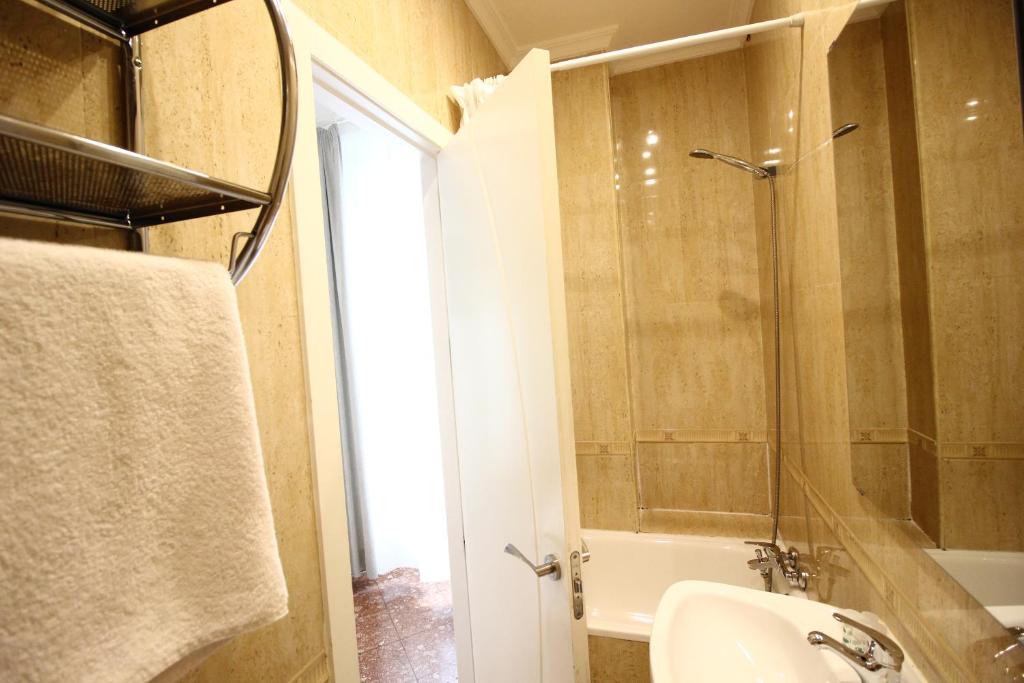 Kúpeľňa v ubytovaní Las Atarazanas - Design Hostal