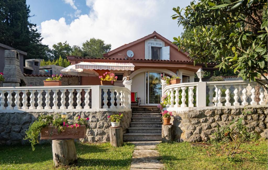 Κήπος έξω από το Stunning Home In Rijeka With Wifi