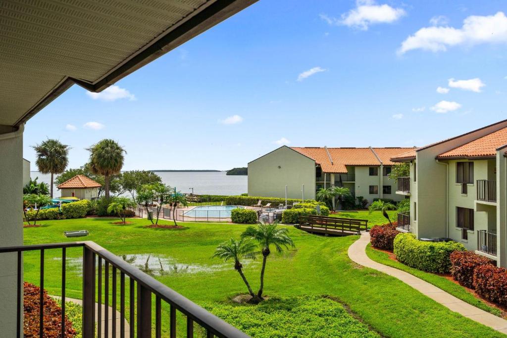 Κήπος έξω από το Holiday Island E59