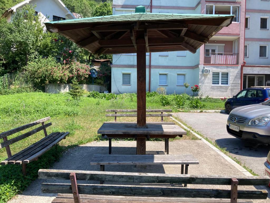 Das Gebäude in dem sich die Ferienwohnung befindet
