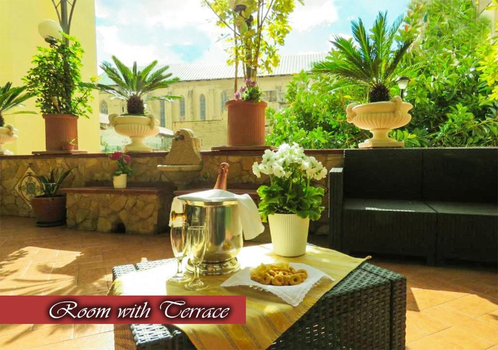 Zdjęcie z galerii obiektu Bed & Breakfast Medea w mieście Neapol