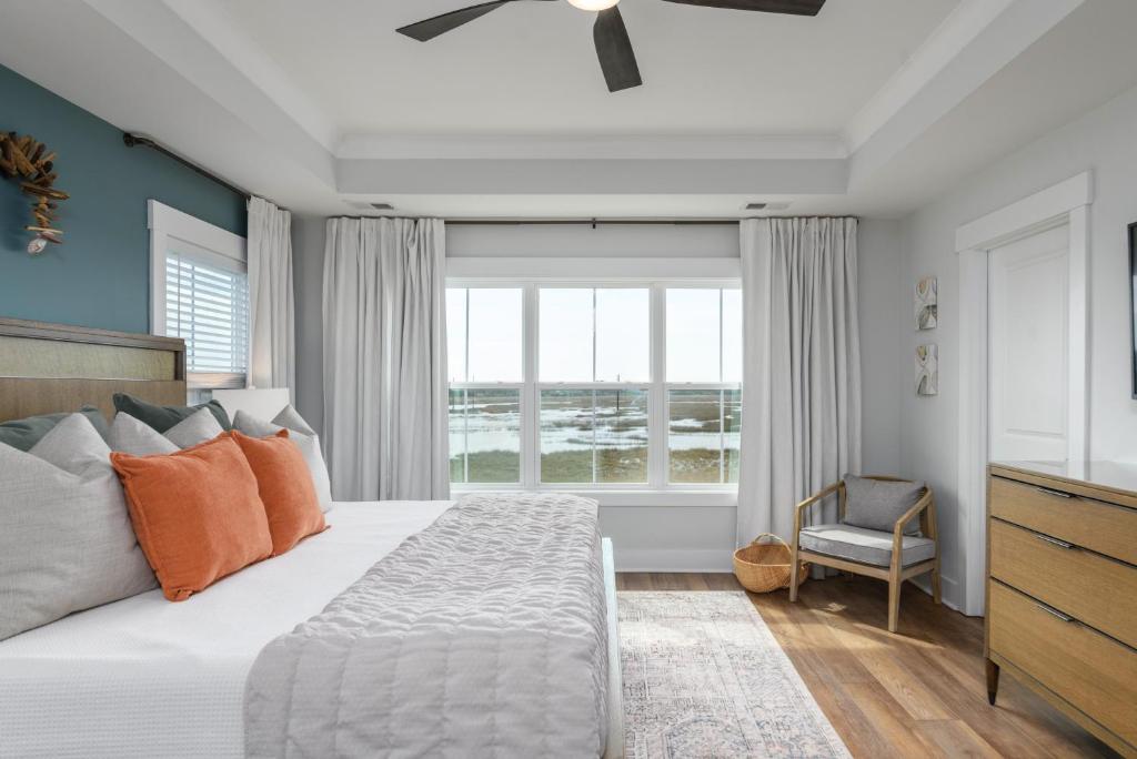 Gallery image of (14) Shell Yeah, Direct Marsh Views, Pool, Family Friendly in Hilton Head Island