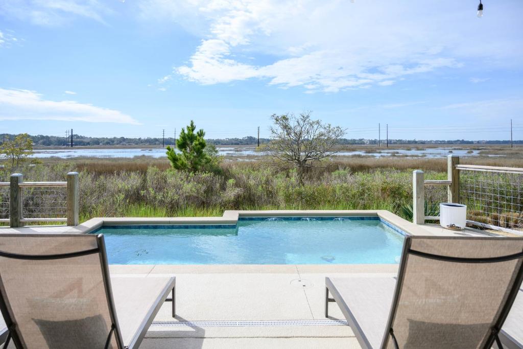 Gallery image of (14) Shell Yeah, Direct Marsh Views, Pool, Family Friendly in Hilton Head Island