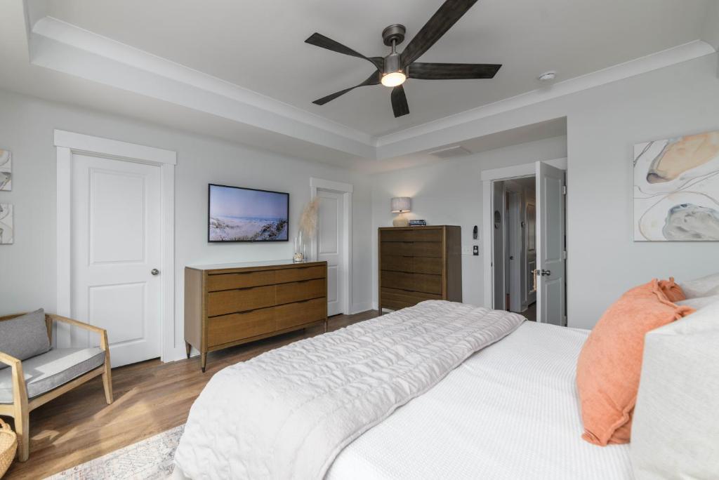 Gallery image of (14) Shell Yeah, Direct Marsh Views, Pool, Family Friendly in Hilton Head Island