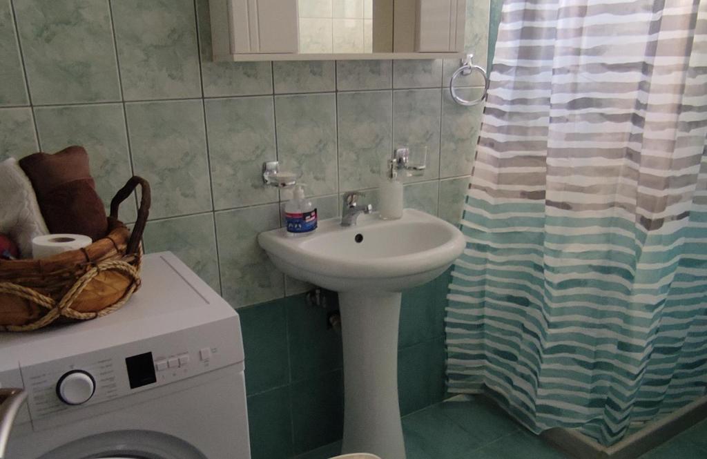 Koupelna v ubytování Ampolias rooms Messolonghi