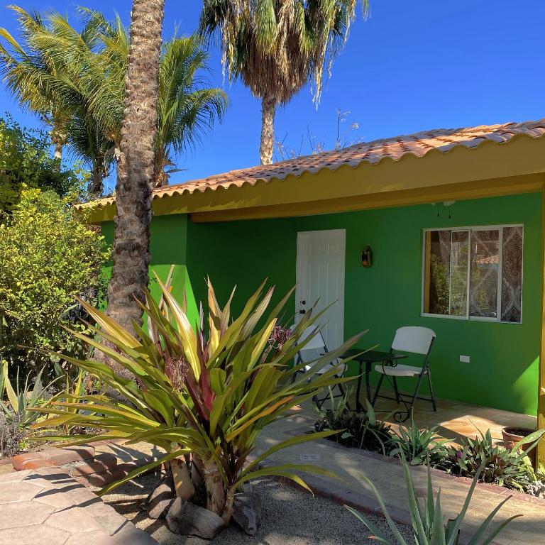 Zahrada ubytování Coco Cabanas Loreto