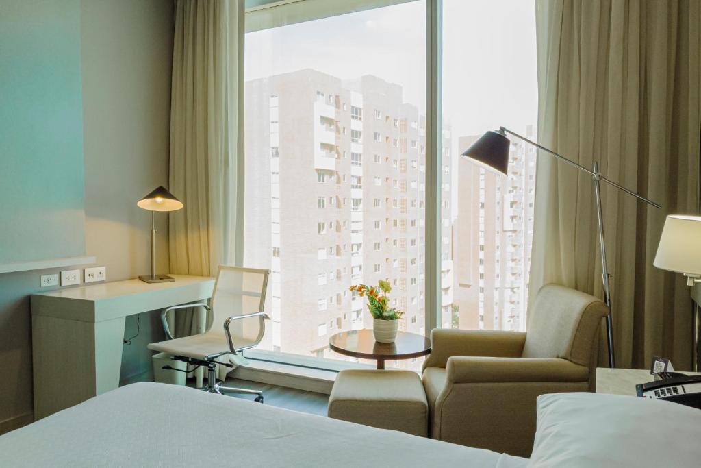 Crowne Plaza Barranquilla, an IHG Hotel - Standard Room