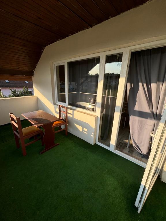 Balkón nebo terasa v ubytování Apartmani Andjeo
