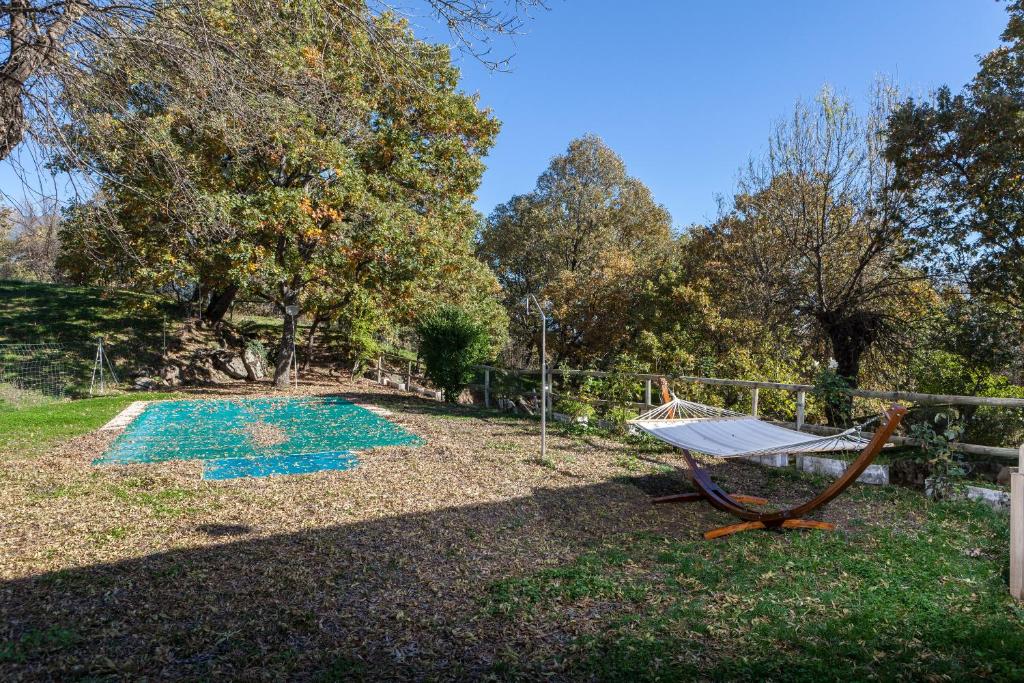 A garden outside La Buenaventura del Tiétar