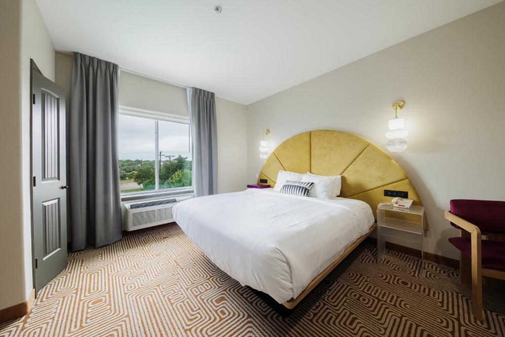 Blanco River Hotel photo