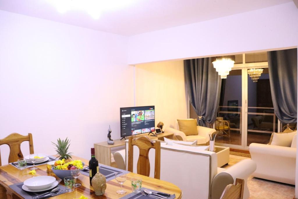 Televizors / izklaižu centrs naktsmītnē Sunset view Suite