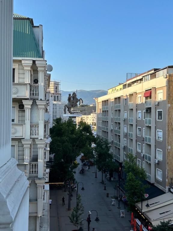Macedonia Square Apartment