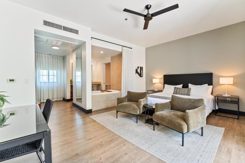 Hotel Casa 425 + Lounge, A Four Sisters Inn - 