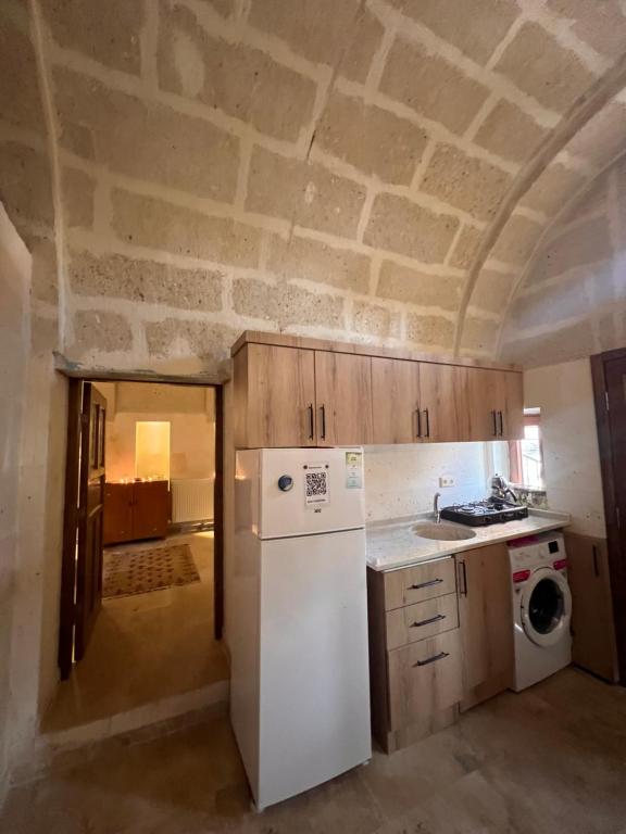 Kuchyň nebo kuchyňský kout v ubytování Uluyol Stone House