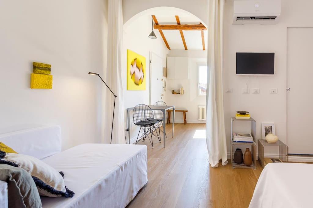 P House - Housity