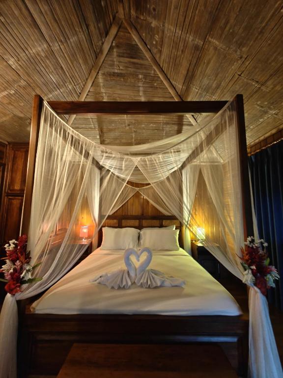 The River House - Upscale Lodge - Chalet D'une Chambre