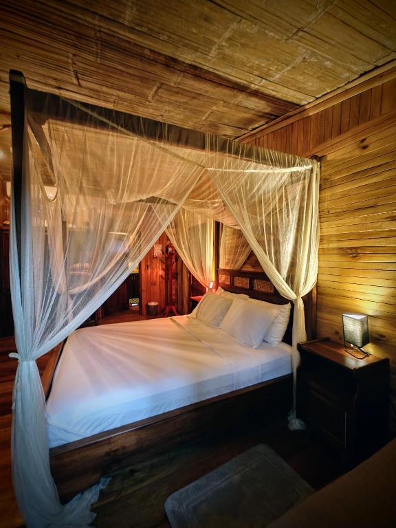 The River House - Upscale Lodge - Appartement De Luxe