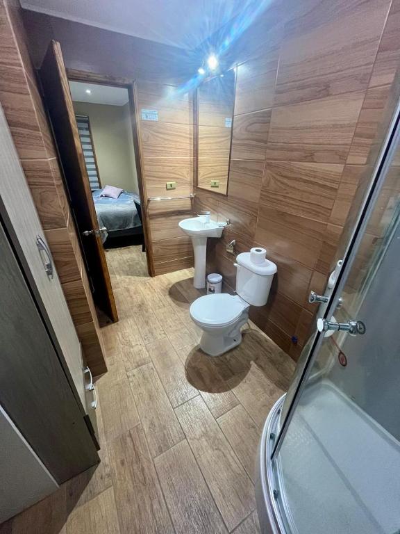 Ένα μπάνιο στο Hostal Ayiwün