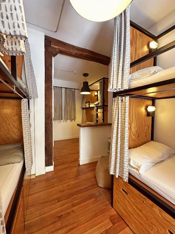 Surfing Etxea - Surf Hostel - 7