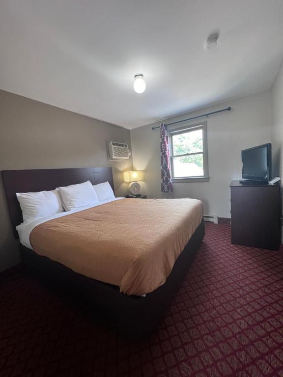 Rodeway Inn & Suites Hershey Chocolate Avenue photo