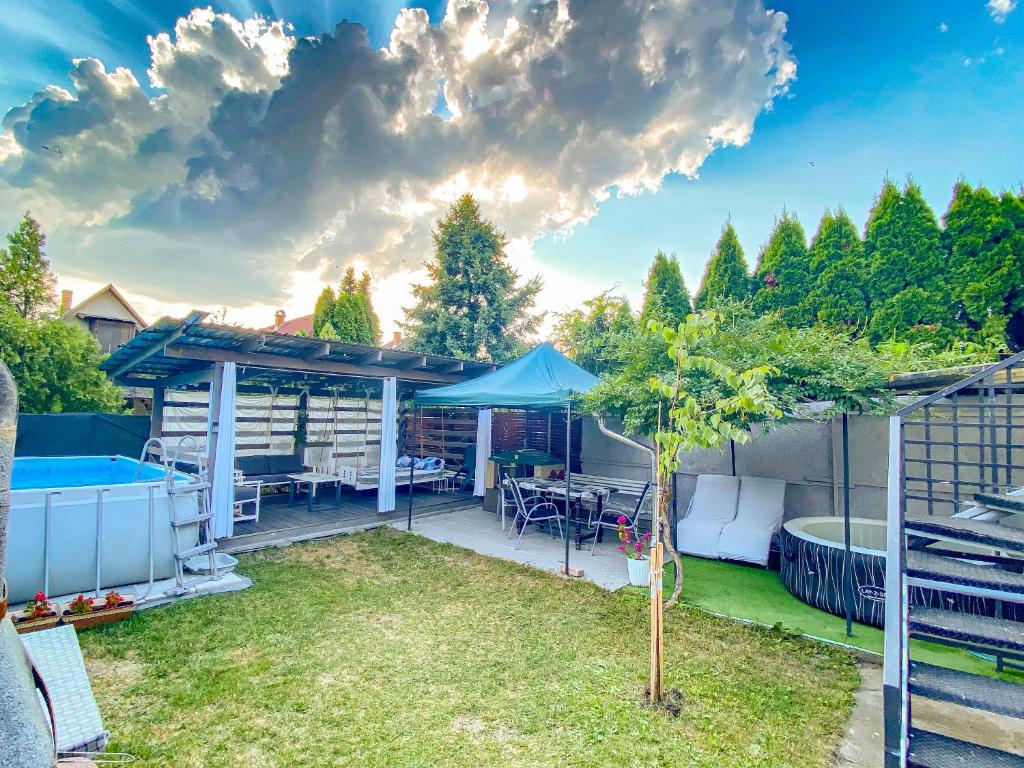 En have udenfor Napsugár vendégház