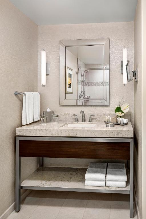 The Statler Hotel at Cornell University - Cornell Suite