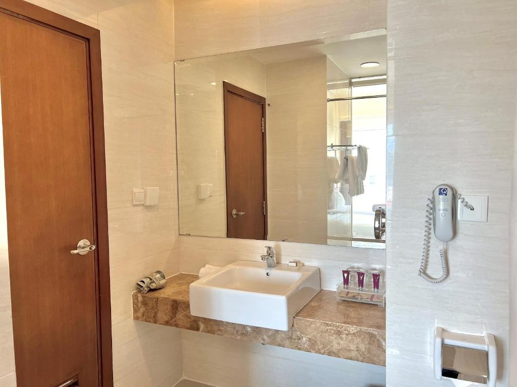 Phòng Superior Giường Đôi/2 Giường Đơn Nhìn Ra Thành Phố