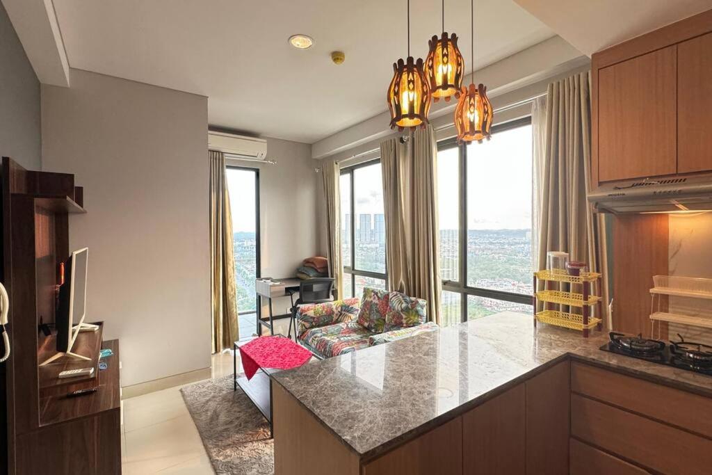 Η κουζίνα ή μικρή κουζίνα στο One Residence Apartment Batam