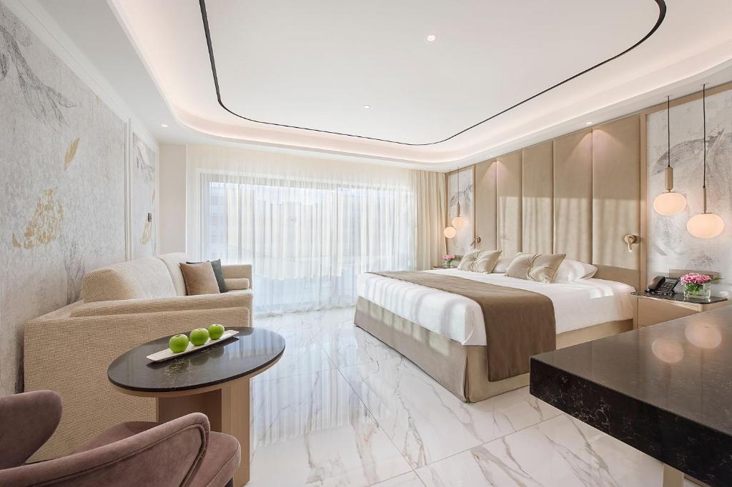 Adams Beach Hotel & Spa - 