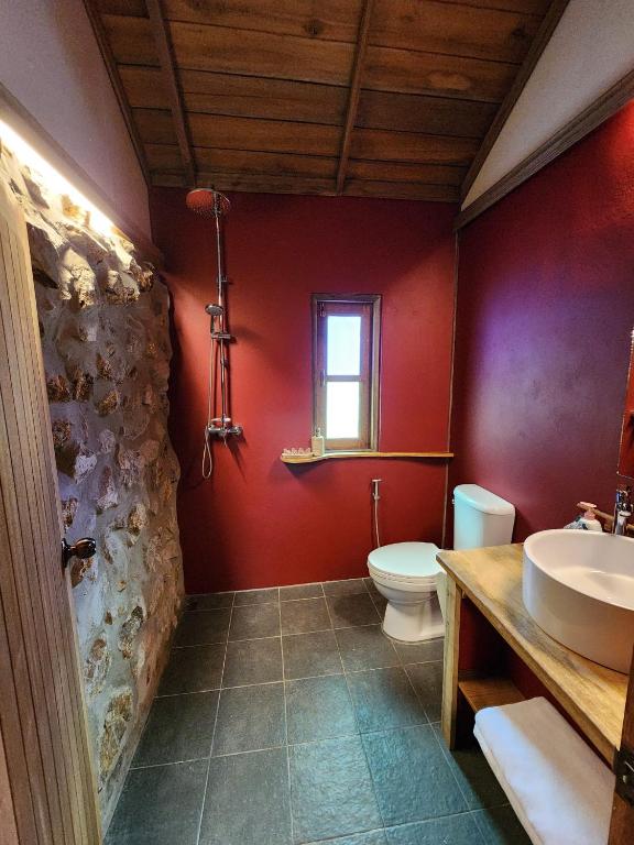 Castaway Beach Bungalows - 14