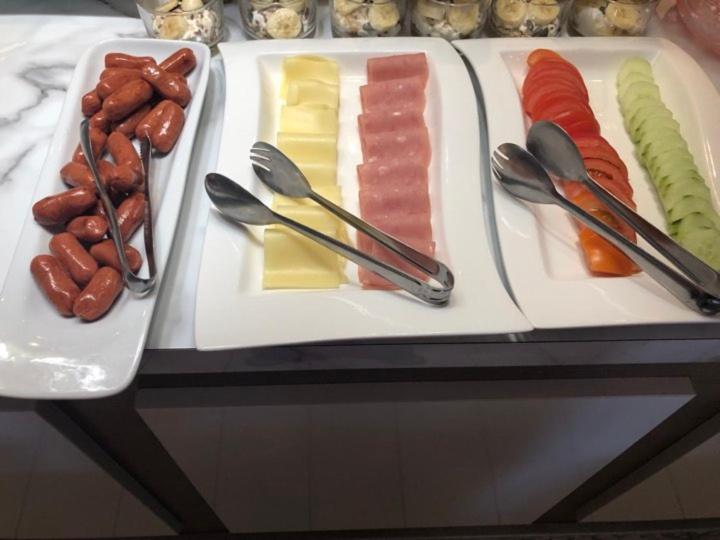 Jídlo v hotelu nebo okolí