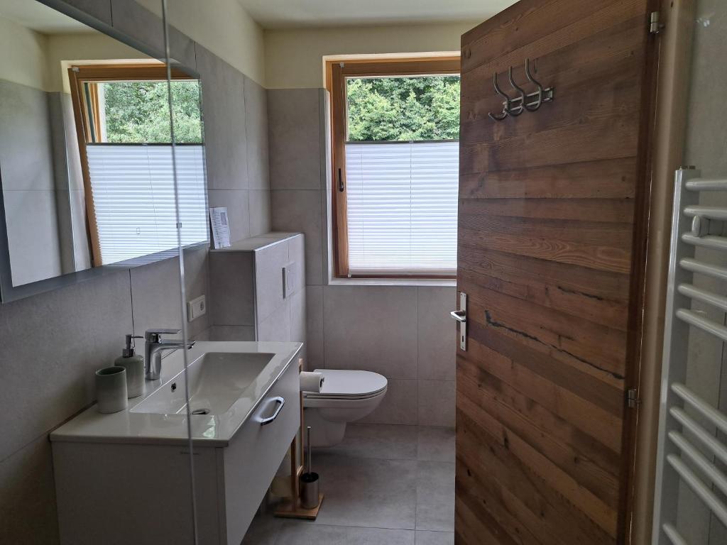 Koupelna v ubytování Landhaus Königsreiner