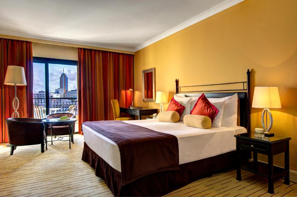 Corinthia St George's Bay - Deluxe Triple Room Con Vista Sul Mare