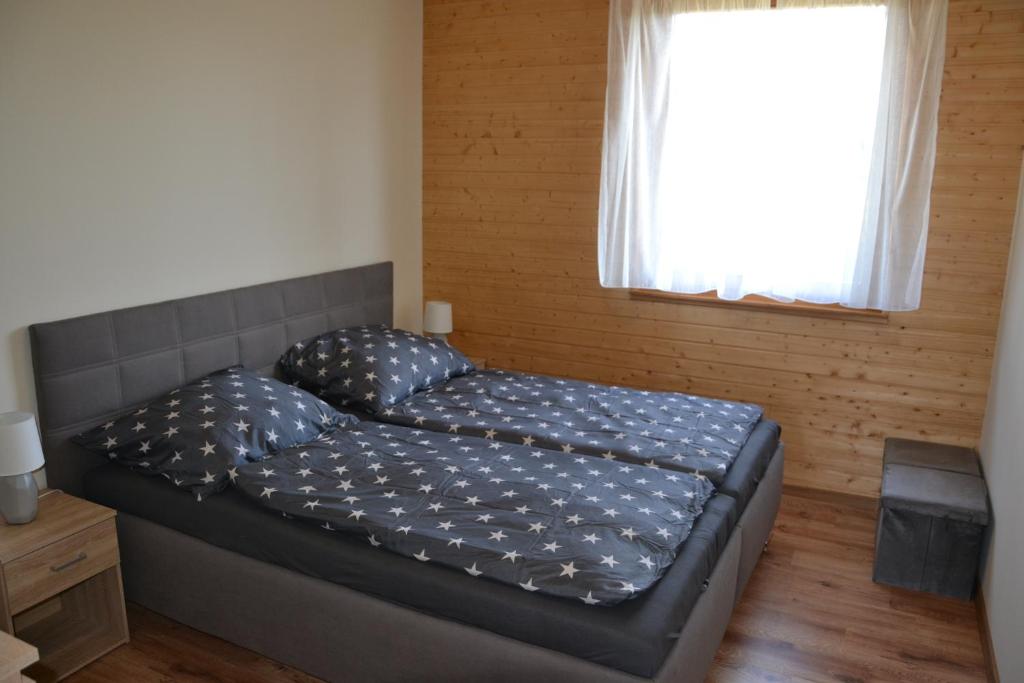 Fürjes Apartmanházak 5350 Tiszafüred, Bán Zsigmond utca 1 kép - 1