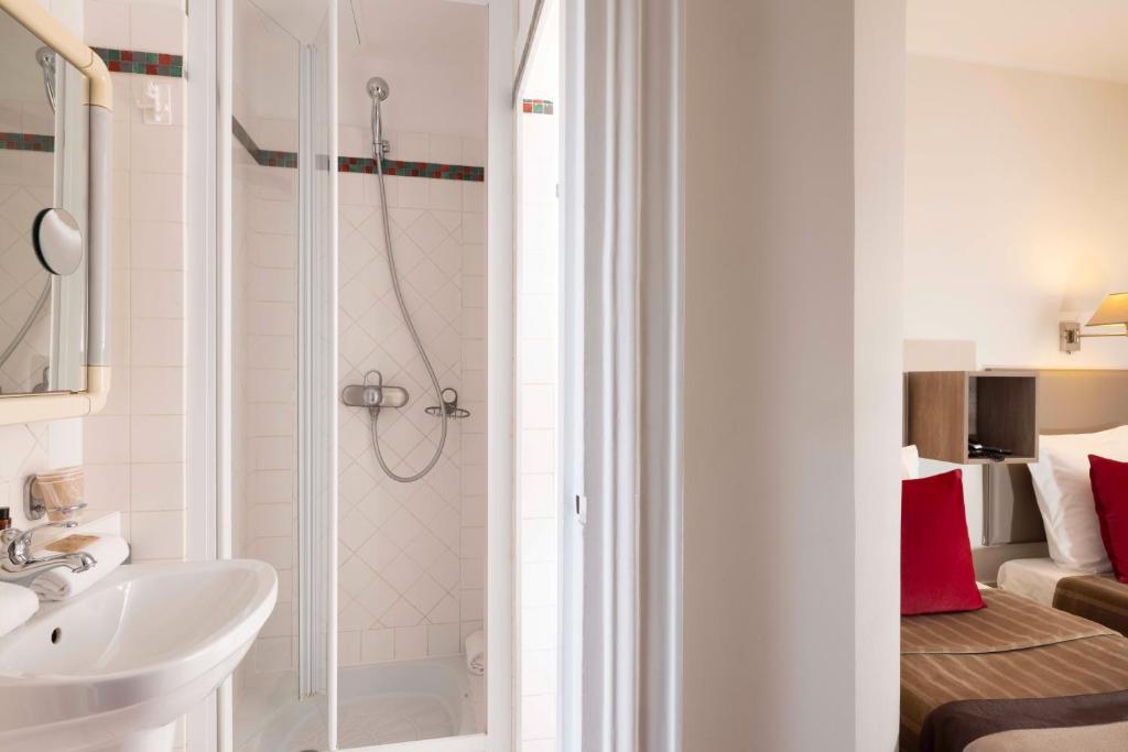 Hôtel Saint Pierre - Resim 34