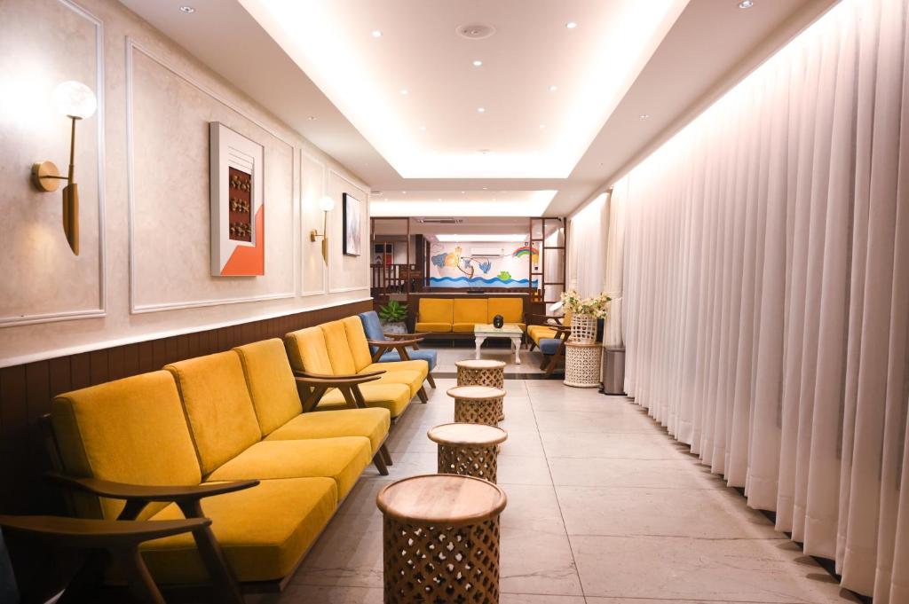 Posezení v ubytování Hotel Sonar Bangla Puri