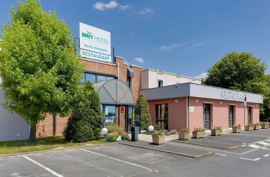 Brit Hotel Reims La Pompelle - Resim 30